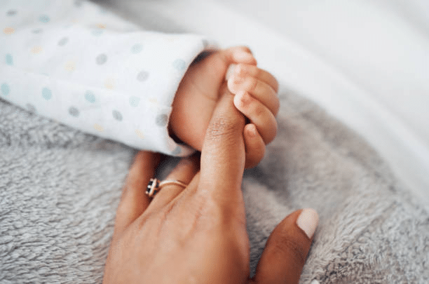 Postpartum Glow: Skincare for New Moms